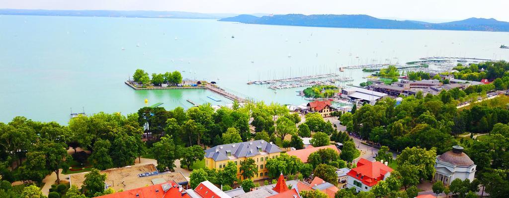 Ipoly Hotel Boutique Rooms & Suites Balatonfüred Екстериор снимка